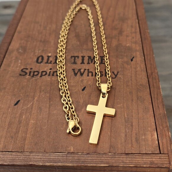 14K Gold Cable Chain Necklace with Cross Pendant - Picture 3 of 7